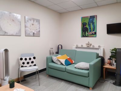 Spotlight on Charity – transforming rooms and lives | NHS Frimley ...